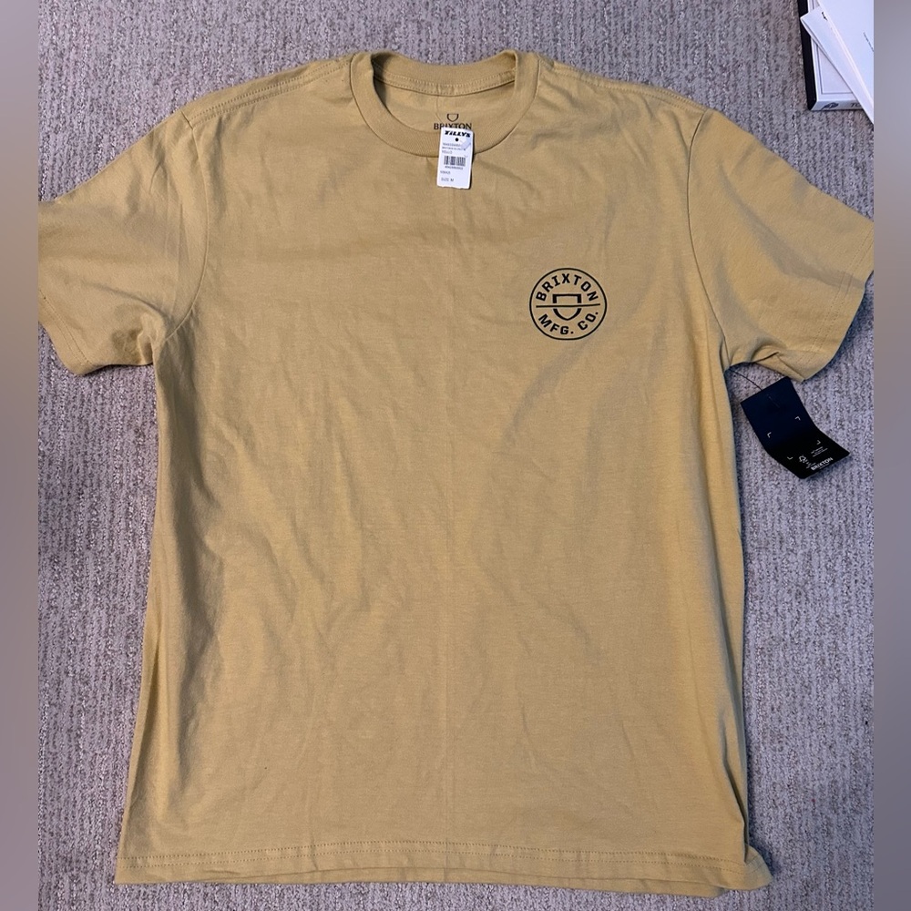 Tilly’s NWT Brixton Men’s medium tee